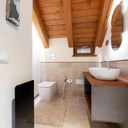 Croh - Villaggio Dei Crodini בקתה קרודו